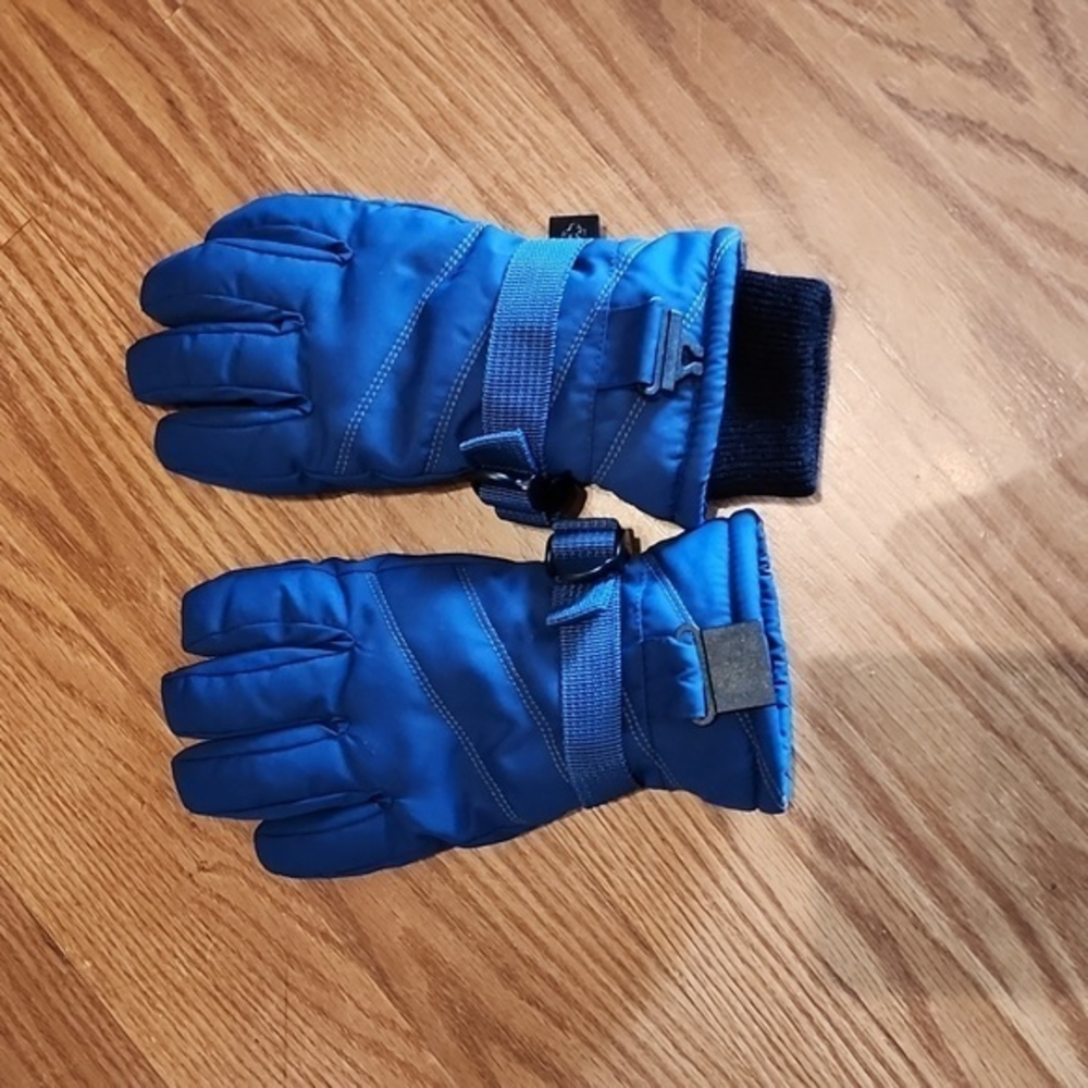 All‎ in motion new gloves 4-7